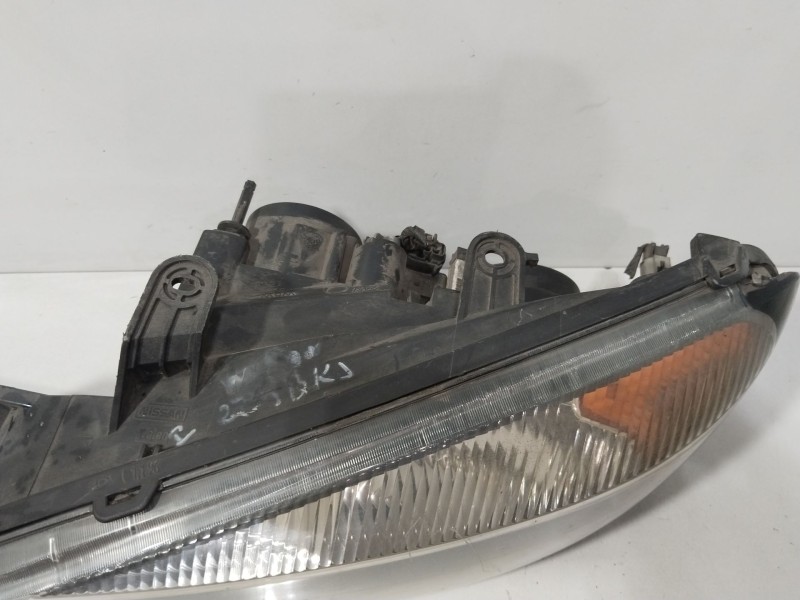 Recambio de faro izquierdo para nissan primera berlina (p11) comfort referencia OEM IAM   