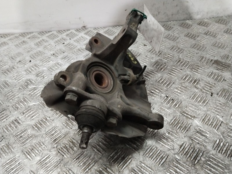 Recambio de mangueta delantera derecha para kia rio 1.5 crdi active referencia OEM IAM 51716  