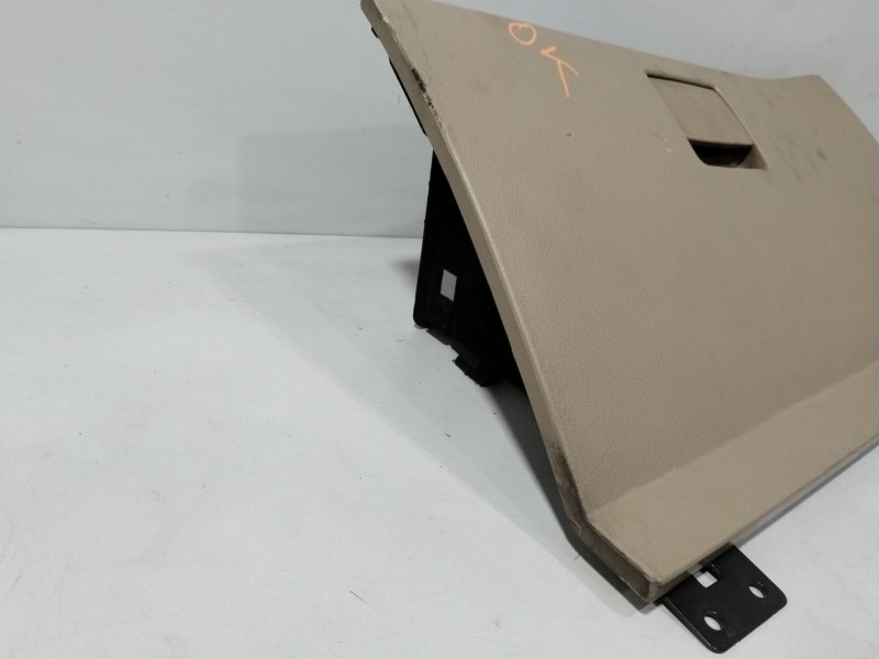 Recambio de guantera para ssangyong rodius i 2.7 xdi 4wd referencia OEM IAM 777002100  