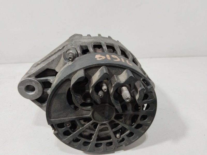 Recambio de alternador para opel vectra c (z02) 1.9 cdti (f69) referencia OEM IAM 93169028  