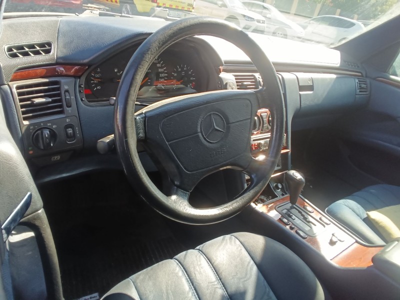 mercedes-benz clase e (w210) del año 1997