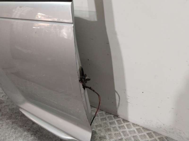 Recambio de puerta trasera derecha para chrysler pt cruiser (pt) 2.0 classic referencia OEM IAM 05015896AF PLATA 