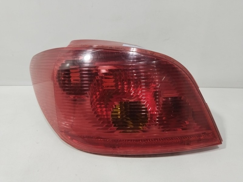 Recambio de piloto trasero izquierdo para peugeot 307 (3a/c) 2.0 16v referencia OEM IAM 6350P3  