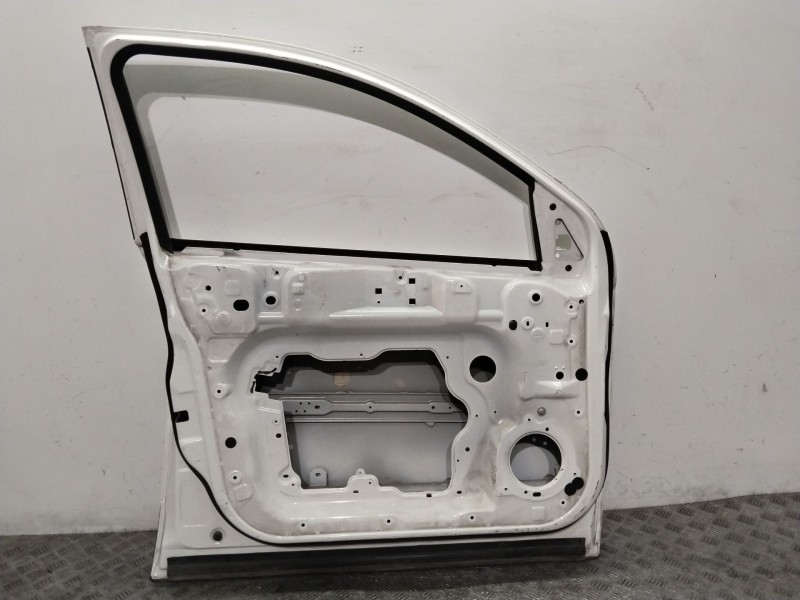 Recambio de puerta delantera izquierda para nissan qashqai (j10) acenta referencia OEM IAM H0101JD0M0  BLANCO