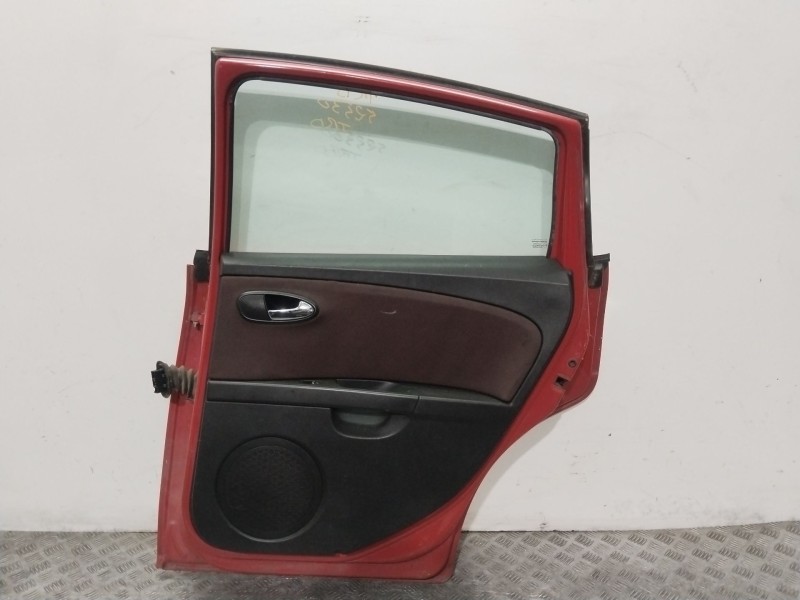 Recambio de puerta trasera derecha para seat leon (1p1) 2.0 tdi 16v referencia OEM IAM 1P0833056  