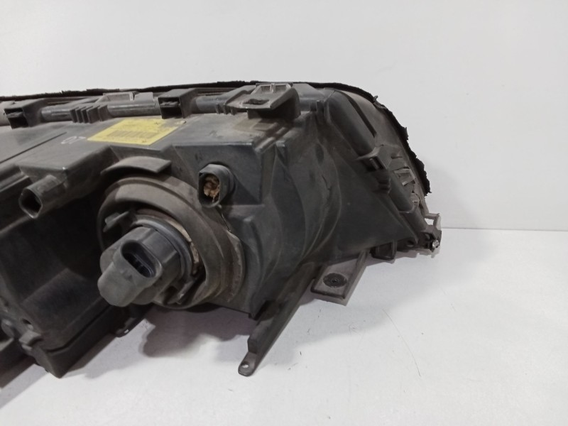 Recambio de faro izquierdo para bmw serie 3 touring (e46) 320d referencia OEM IAM 63126902745  
