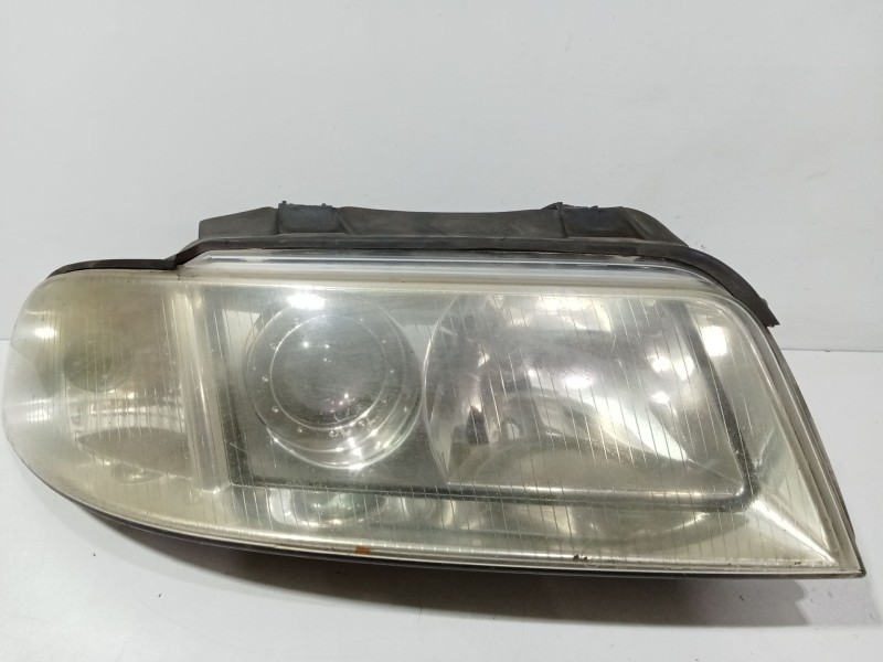 Recambio de faro derecho para audi a4 avant (b5) 1.8 t avant referencia OEM IAM   