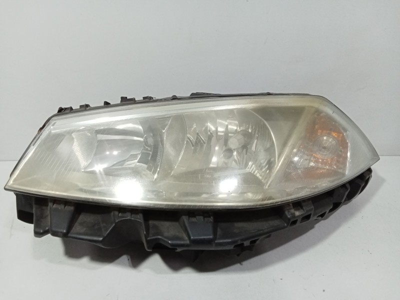 Recambio de faro izquierdo para renault megane ii berlina 5p confort dynamique referencia OEM IAM   