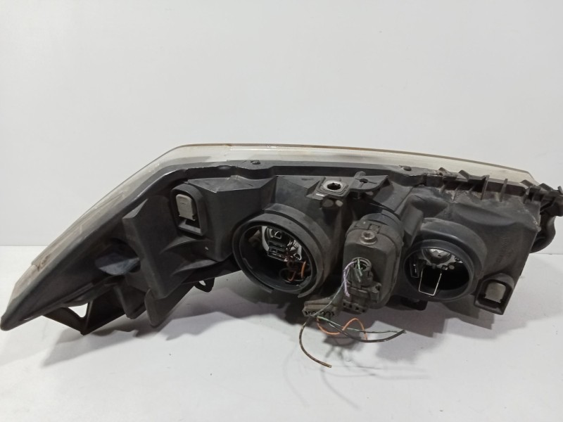 Recambio de faro izquierdo para renault megane ii berlina 5p confort dynamique referencia OEM IAM   