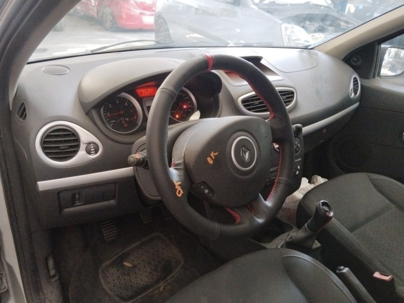 renault clio iii grandtour (kr0/1_) del año 2009