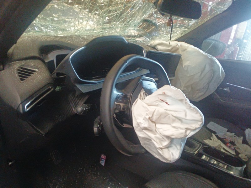 peugeot 2008 ii (ud_, us_, uy_, uj_, ur_, uc_) del año 2023