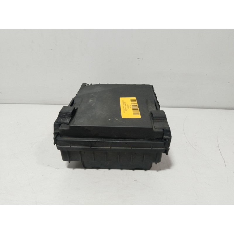 CAJA RELES / FUSIBLES 1K0937804G 1K0937124K  - imagen 4