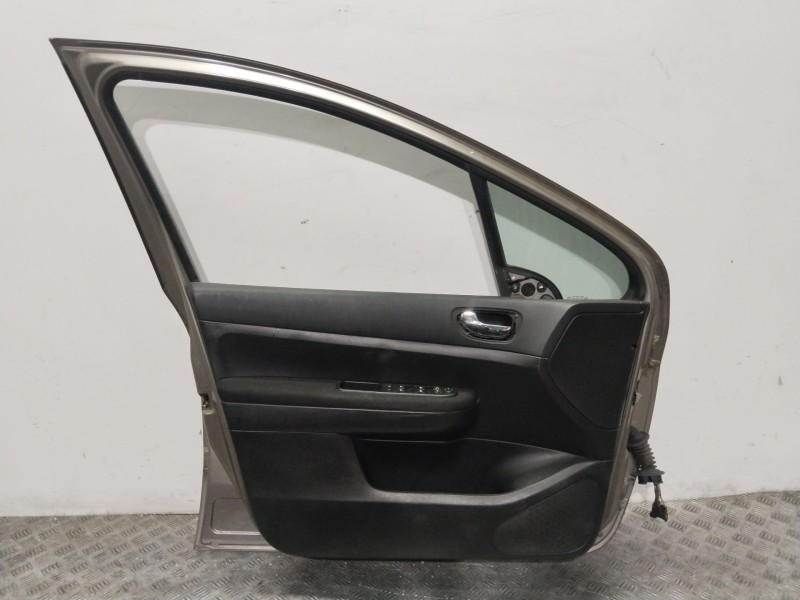 Recambio de puerta delantera izquierda para peugeot 307 break (3e) 2.0 hdi 135 referencia OEM IAM 9002S8  