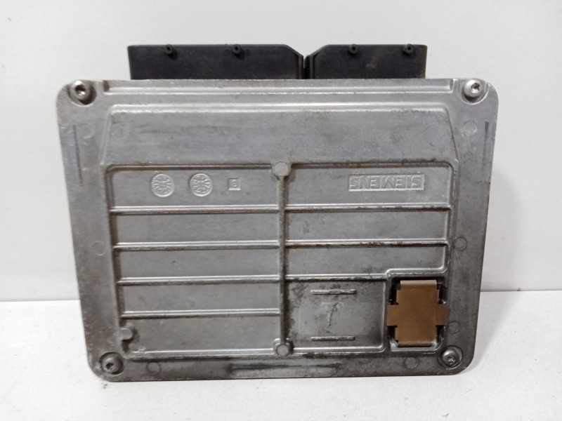 Recambio de centralita motor uce para skoda fabia i combi (6y5) 1.4 referencia OEM IAM 047906033C  