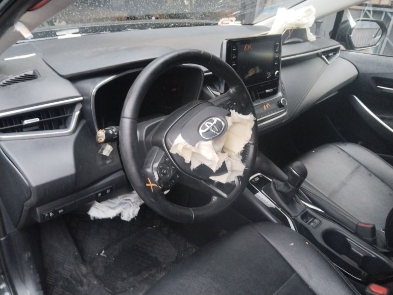 toyota corolla sedán (_e21_) del año 2022