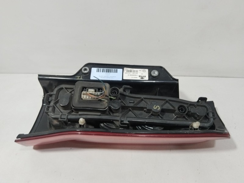 Recambio de piloto trasero izquierdo para peugeot bipper (aa_) 1.3 hdi 75 referencia OEM IAM 13201F  