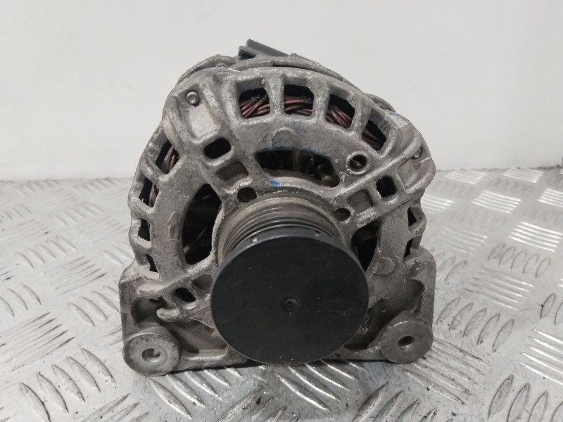 Recambio de alternador para dacia logan mcv ii tce 90 (k8m1) referencia OEM IAM 231002854R  