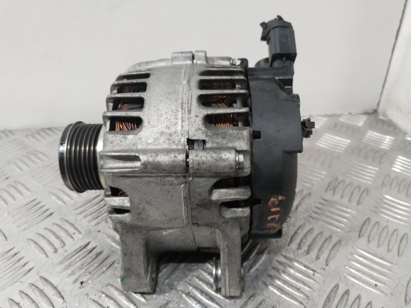 Recambio de alternador para opel vectra c (z02) 2.2 dti 16v (f69) referencia OEM IAM 9826574080  