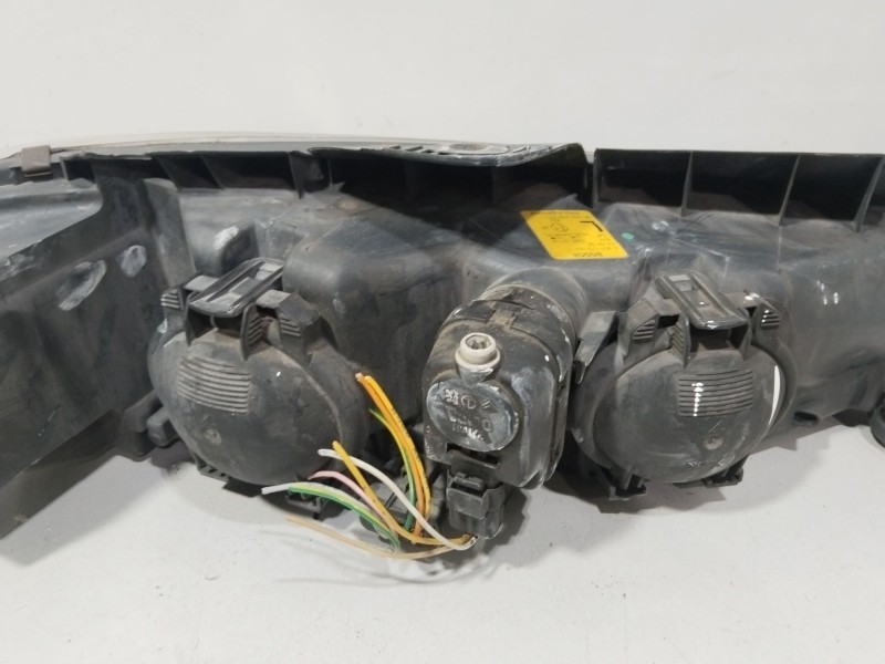 Recambio de faro izquierdo para peugeot 406 (8b) 2.0 16v referencia OEM IAM 0301175001  