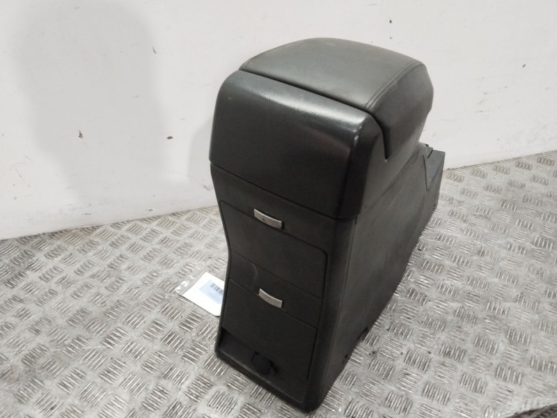 Recambio de apoyabrazos central para opel antara a (l07) 2.0 cdti 4x4 referencia OEM IAM 4813627  