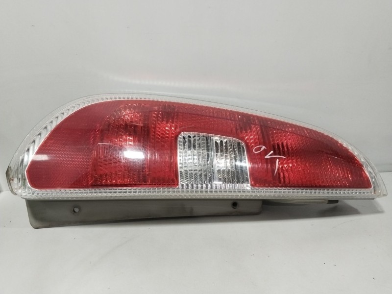 Recambio de piloto trasero izquierdo para skoda roomster (5j7) 1.4 tdi referencia OEM IAM 5J7945111  