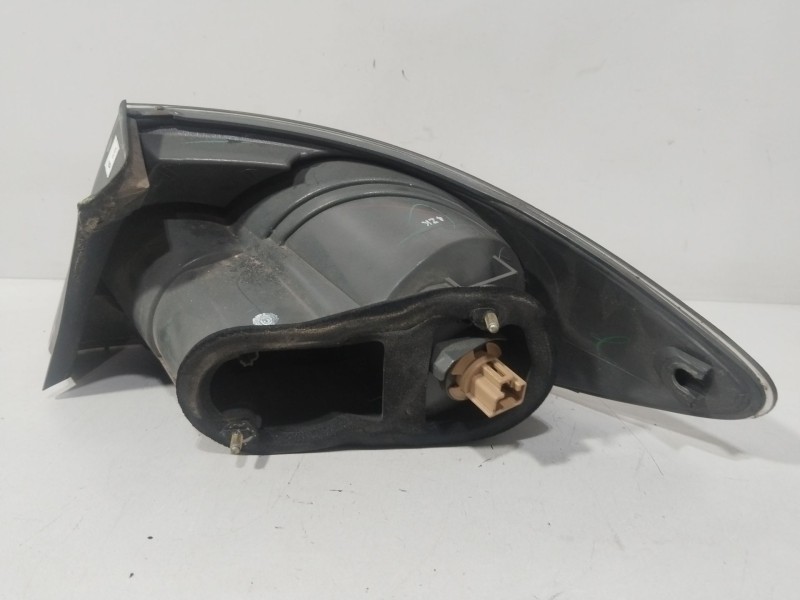 Recambio de piloto trasero izquierdo para mazda 6 hatchback (gg) 2.0 di (gg14) referencia OEM IAM 22061971   Recambio de piloto trasero izquierdo para mazda 6 hatchback (gg) 2.0 di (gg14) referencia OEM IAM 22061971
