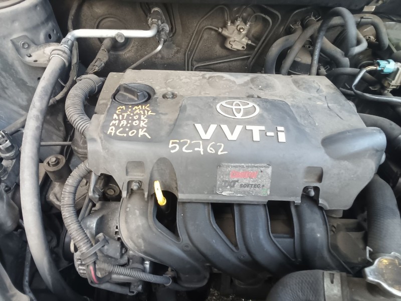 toyota yaris (_p1_) del año 2001