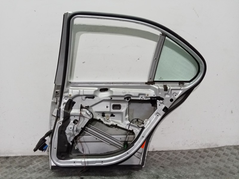 Recambio de puerta trasera derecha para bmw serie 5 berlina (e39) 520i referencia OEM IAM  GRIS 