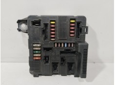 Recambio de caja reles / fusibles para renault megane ii (bm0/1_, cm0/1_) 1.6 16v (bm0c, cm0c) referencia OEM IAM 8200306033A  