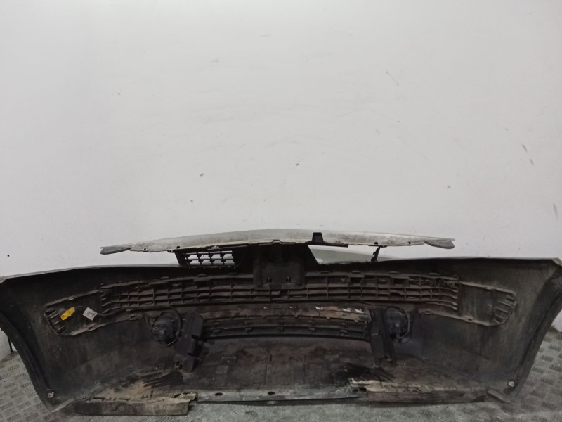 Recambio de paragolpes delantero para renault megane ii station wagon (km0/1_) 1.6 referencia OEM IAM 7701474484  