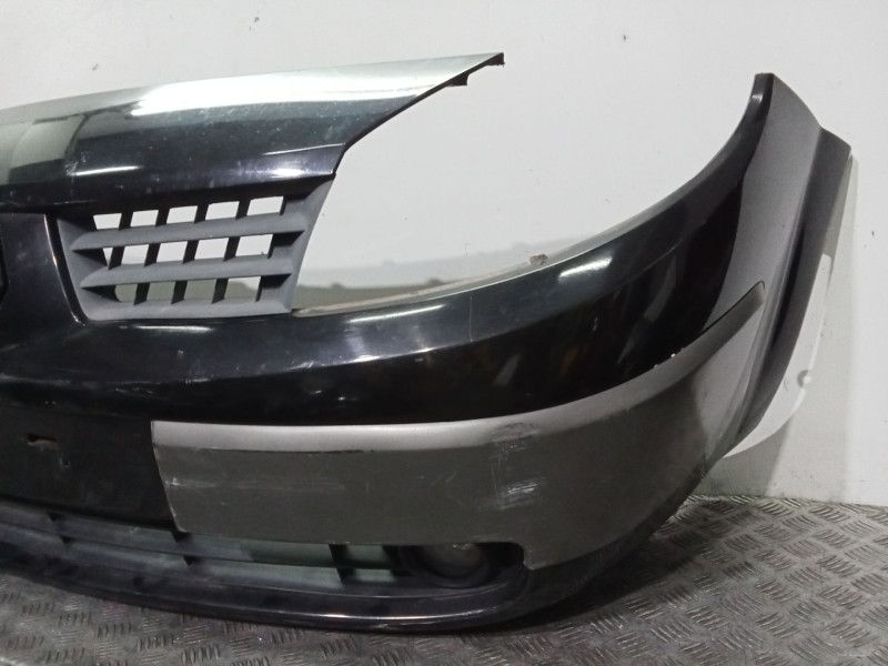 Recambio de paragolpes delantero para renault grand scénic ii (jm0/1_) 2.0 referencia OEM IAM 7701474769  