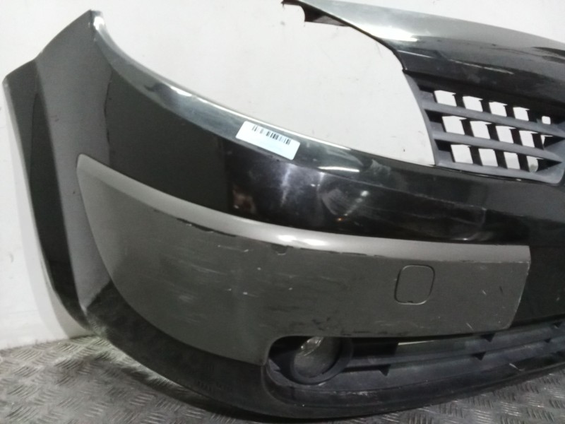 Recambio de paragolpes delantero para renault grand scénic ii (jm0/1_) 2.0 referencia OEM IAM 7701474769  