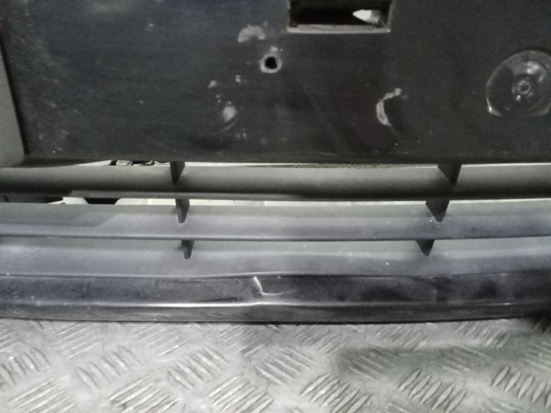 Recambio de paragolpes delantero para renault grand scénic ii (jm0/1_) 2.0 referencia OEM IAM 7701474769  