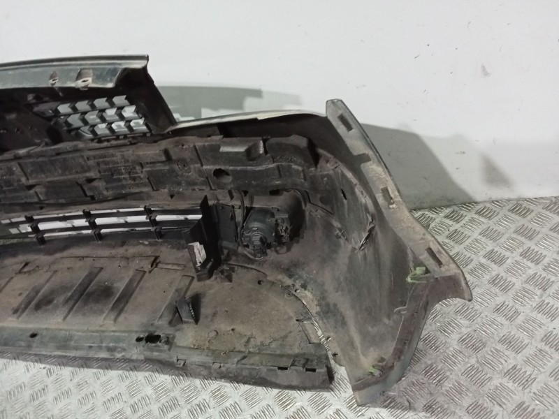 Recambio de paragolpes delantero para renault grand scénic ii (jm0/1_) 2.0 referencia OEM IAM 7701474769  