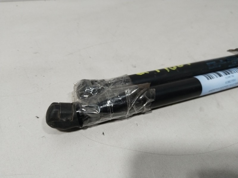 Recambio de amortiguadores maletero / porton para seat ibiza (6j5) reference referencia OEM IAM 6J3827550  