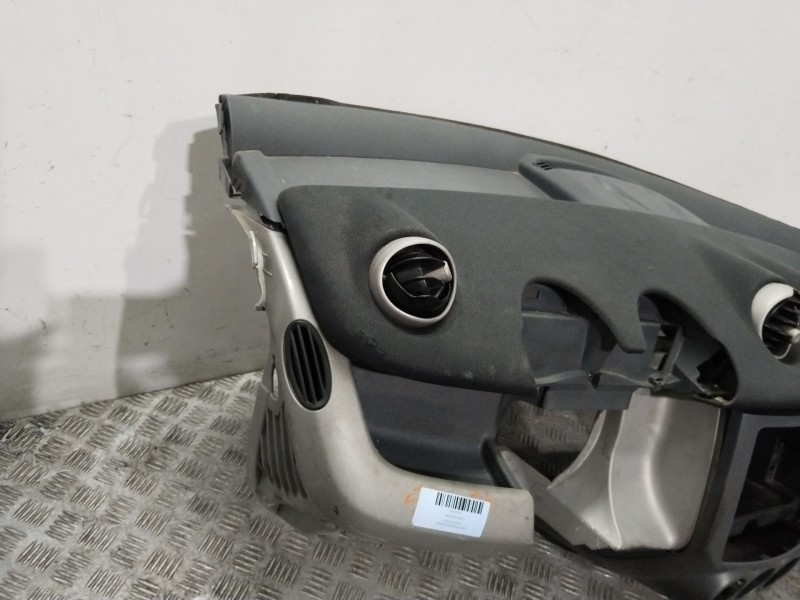 Recambio de salpicadero para smart forfour (454) 1.3 (454.031) referencia OEM IAM A4546800488  