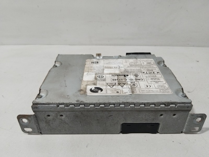 Recambio de sistema audio / radio cd para peugeot 208 allure referencia OEM IAM 9821908880  