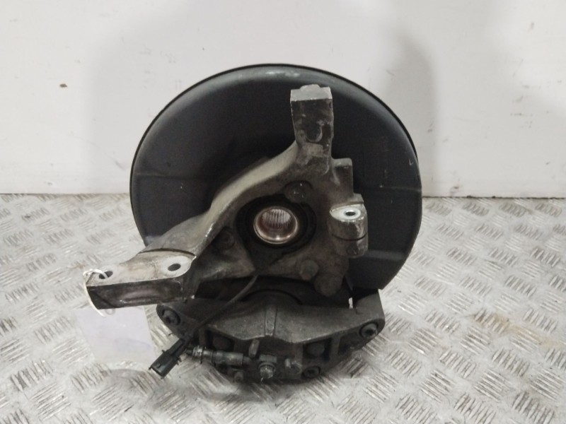 Recambio de mangueta delantera derecha para cadillac bls 1.9 d referencia OEM IAM   