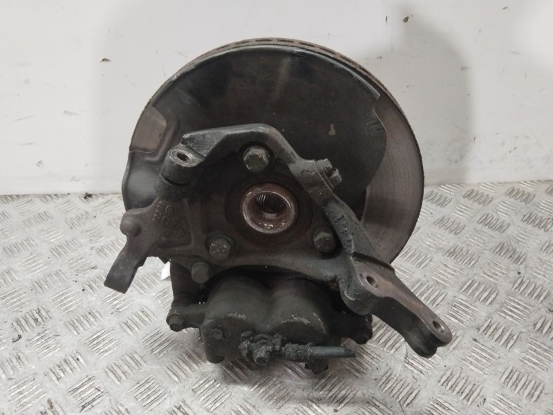 Recambio de mangueta delantera derecha para kia carnival / grand carnival iii (vq) 2.9 crdi referencia OEM IAM 517164D000  