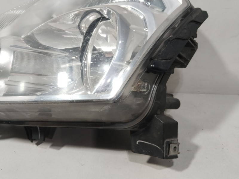 Recambio de faro izquierdo para nissan qashqai i (j10, nj10) 1.5 dci referencia OEM IAM 26060JD90B 1EF23804201 