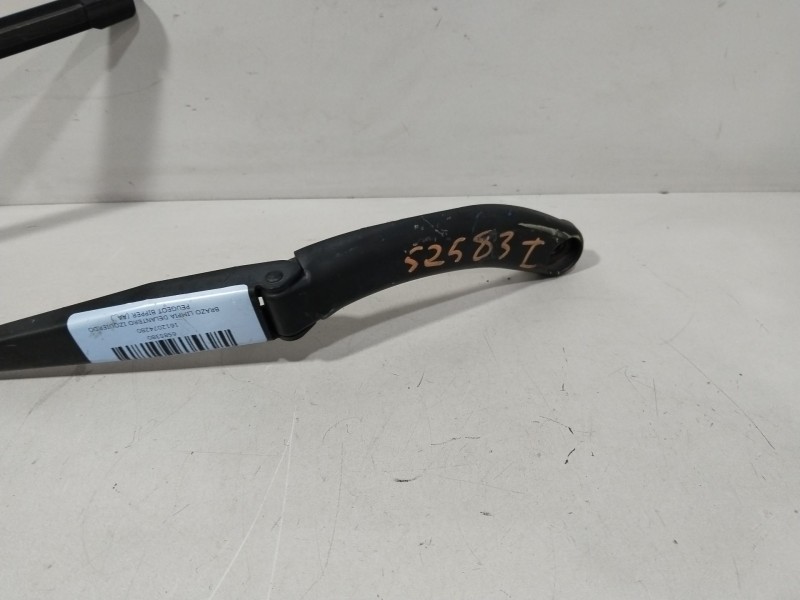 Recambio de brazo limpia delantero izquierdo para peugeot bipper (aa_) 1.3 hdi 75 referencia OEM IAM 1612074280  