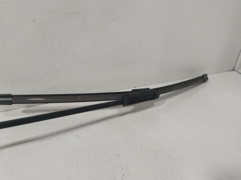 Recambio de brazo limpia delantero derecho para peugeot bipper (aa_) 1.3 hdi 75 referencia OEM IAM 1612074380  