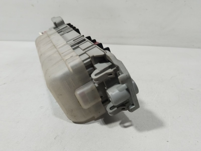 Recambio de caja reles / fusibles para opel meriva a monospace (x03) 1.8 (e75) referencia OEM IAM 93332763  