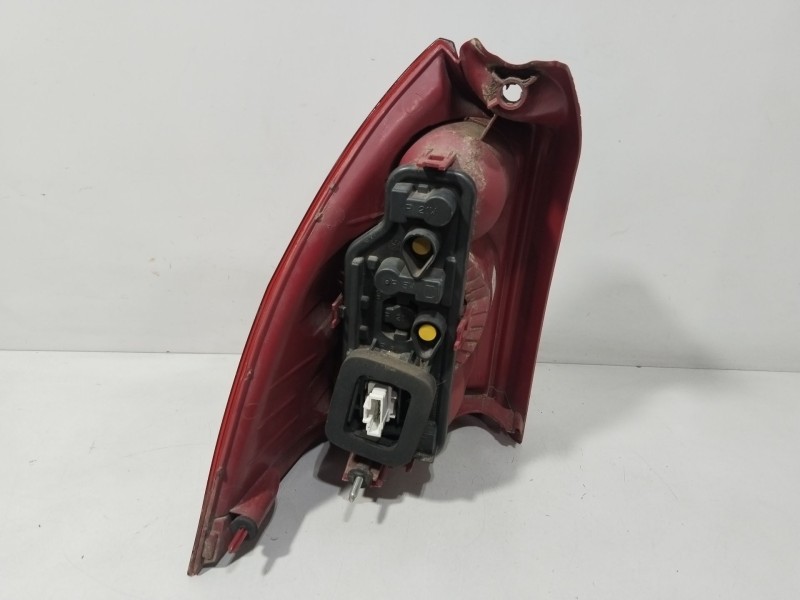 Recambio de piloto trasero derecho para peugeot 307 break (3e) 1.6 hdi 110 referencia OEM IAM 9655768480  