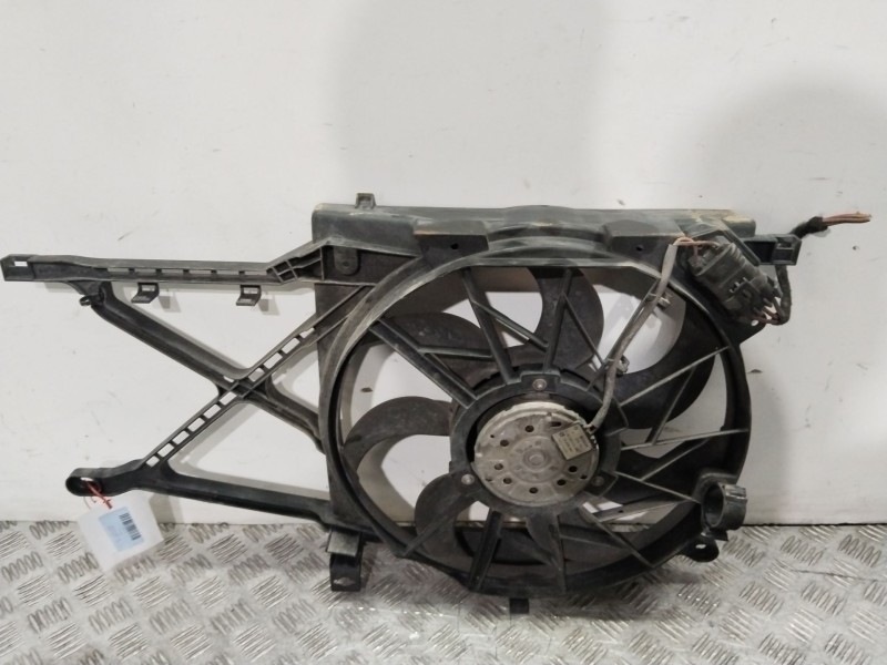 Recambio de electroventilador para opel astra h gtc (a04) 1.6 (l08) referencia OEM IAM 13205947  