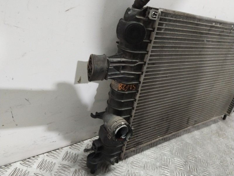 Recambio de radiador agua para opel astra h gtc (a04) 1.6 (l08) referencia OEM IAM 13128818  