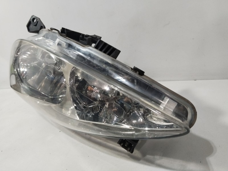 Recambio de faro izquierdo para peugeot 307 break (3e) 2.0 hdi 135 referencia OEM IAM 9641615780  