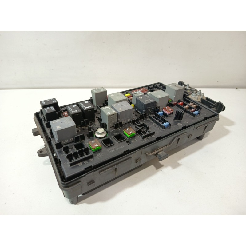 CAJA RELES / FUSIBLES 529050199  - imagen 2