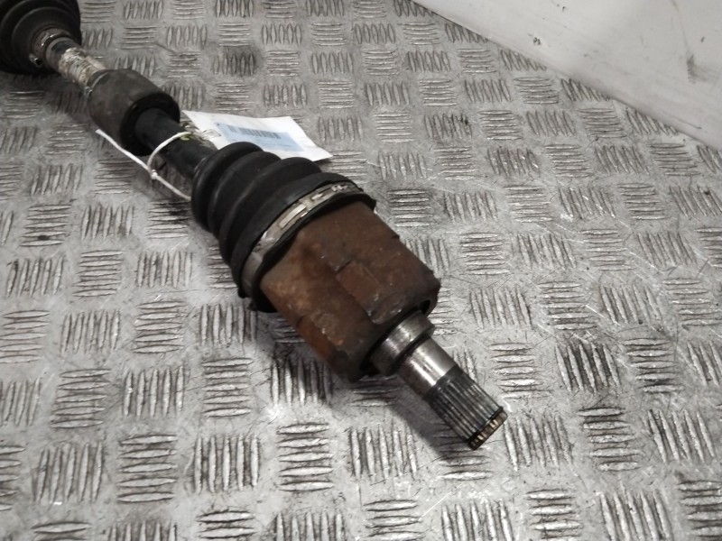 Recambio de transmision delantera izquierda para kia cee´d active referencia OEM IAM 495011H210  