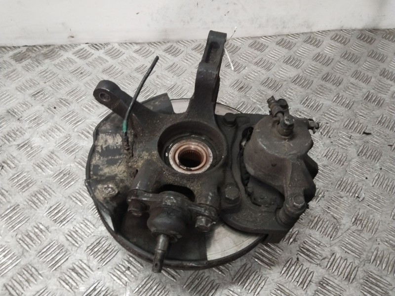 Recambio de mangueta delantera izquierda para hyundai tucson (jm) 2.0 crdi referencia OEM IAM 517152E100  